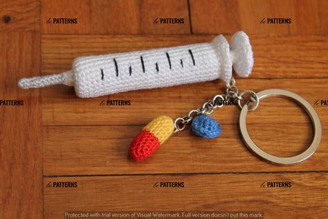 Retro-Inspired Crochet Keychain Patterns: Nostalgic Charm for Your Keys Crochet Keychain For Nurse, Nurse Crochet Pattern, Nursing Crochet Ideas, Crochet For Nurses, Nurse Crochet Ideas, Crochet Gifts For Nurses, Crochet Medical Ideas, Crochet Nurse Gifts, Medical Crochet