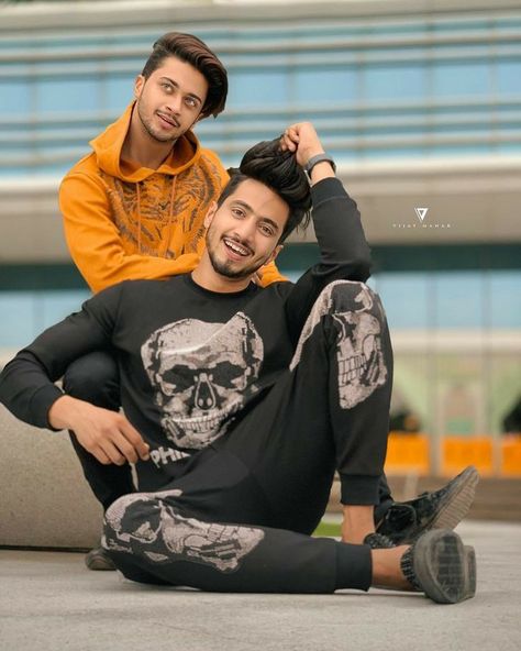 Brother Poses, Faisal Shaikh, Mr Faisu, Photography Men, Dear Crush, Portrait Photography Men, Bff Photoshoot Poses, Cute Attitude Quotes, Bff Photoshoot