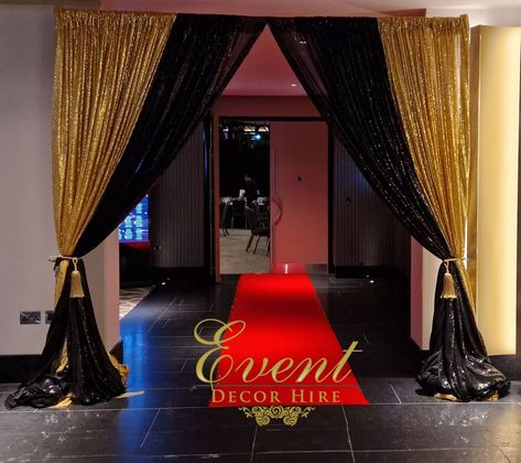 gold and black sequin entrance drape Gala Night Decoration Entrance, Masquerade Party Decorations Theme Entrance, Gatsby Entrance, Entrance Way Decor, Red Black And Gold Gala Decor, Red Carpet Party Entrance, Red Carpet Entrance Events, Black Carpet Event Entrance, Red Black Gold Curtain Backdrop