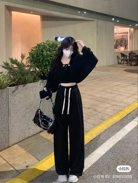 Kfashion Ulzzang Korean Style, Korean Outfits Street Styles, Cute Outfits Korean Casual, Casual Korean Outfits, Korean Style Outfits, My First Story, Ootd Korean Style, Mode Ulzzang, Outfit Korean Style