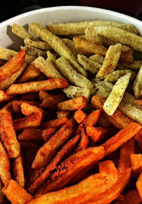 #fries #potatocorner #hdr #sistinedhane Potato Corner Fries, Potato Corner, Netflix Videos, Food Illustration, Food Illustrations, Potato, Carrots, Drinks, Quick Saves