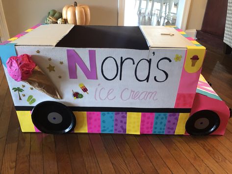 Ice cream truck for girl, for our annual box car race! Food Truck Party, Cream Car, Cardboard Car, Car Food, Transportation Preschool, Hot Wheels Party, Hot Wheels Birthday, Race Car Birthday, Ice Cream Truck