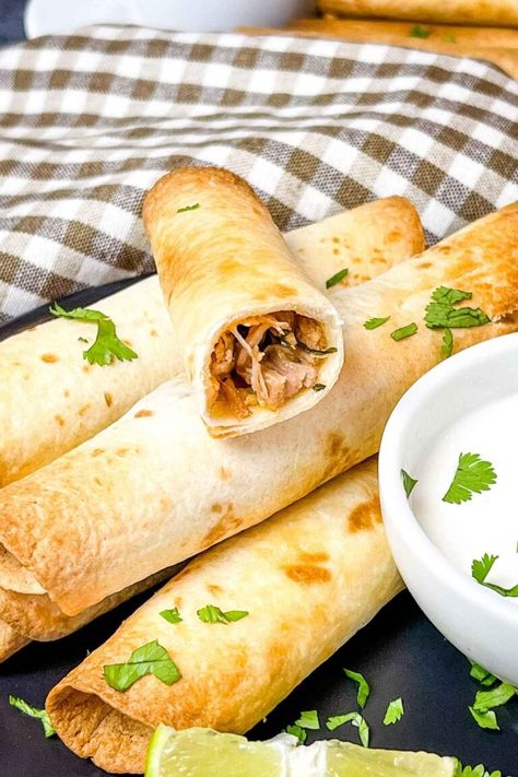 Air Fryer Pulled Pork, Taquitos Air Fryer, Pulled Pork Taquitos, Mexican Taquitos, Pork Taquitos, Leftover Pulled Pork, Mexican Pork, Taquitos Recipe, Ground Venison