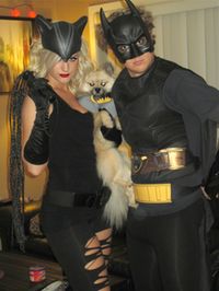 Bat man and cat woman Bat Man And Cat Woman Halloween Costume, Bat Man And Cat Woman, Bat Man And Cat Woman Costume, Man And Cat, Catwoman Costume, Cosplay Cat, Woman Cosplay, Catwoman Cosplay, Cartoon Cosplay