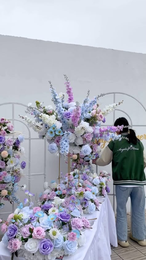 HONEY Wedding flower | Bule Hydrangea Flower Arrangement Activity Stand Outdoor Wedding Backdrops Arch Frame Decoration #wedding #weddingday #weddingstyle… | Instagram Lilac Blush And Blue Wedding, Pink Blue And Purple Wedding Theme, Baby Blue And Lavender Wedding, Bridgerton Flower Arrangements, Purple And Blue Baby Shower, Blue Floral Baby Shower Ideas, Light Blue And Purple Wedding, Lilac And Blue Wedding, Wedding Themes Purple