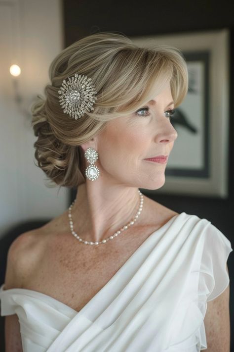 French twist with crystal clips creating a sophisticated mother-of-the-bride look Highlight Ash Blonde, Weave Hair Extensions, Mother Of The Bride Hairstyles, Wedding Hair Brunette, Long Hair Highlights, Elegant Mother Of The Bride, Loose Updo, Elegant Ponytail, Types Of Hair Extensions