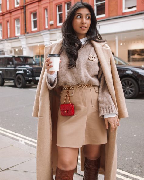 Neutral chic winter outfit with vintage chanel belt bag Chanel Belt Bag, Chanel Bag Outfit, Chic Winter Outfit, Belt Bag Outfit, Crossbody Bag Outfit, Takeaway Coffee, Milk It, Chic Winter Outfits, Bag Outfit