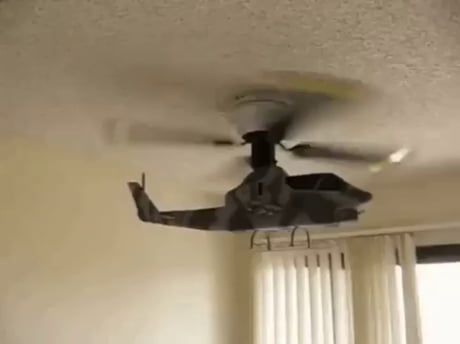 This helicopter fan Cool Ceiling Fans, Fan Gif, Clean Garage, Diy Fan, Creative Profile Picture, Custom Fans, Man Cave Garage, Matching Paint Colors, 웃긴 사진