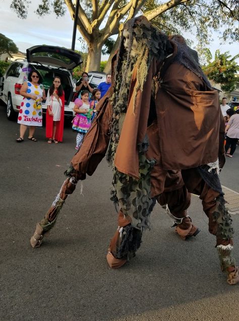 Stilted spirit walker costume Stilt Spirit Costume, Skin Walker Costume, Stilt Monster Costume, Spirit Walker Costume, Stilt Walker Costume, Krampus Aesthetic, Spirit Walker, Paper Costume, Stilt Walker