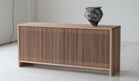 Minimalist Credenza, Built In Sideboard, Joinery Details, Zen Design, Credenza Sideboard, Wood Joinery, Radiator Cover, Plywood Furniture, Home Design Living Room