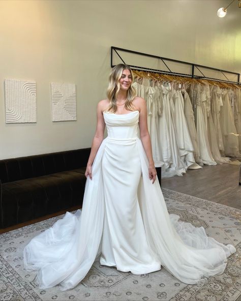 Unveiled Bridal San Francisco | The DUKE gown with the WREN Overskirt…. A killer combo 🔥 @chosenbykyha | Instagram Overskirt Wedding Dress, Wedding Dress With Overskirt, Wedding Dress Overskirt, Wedding Aesthetic, Wren, Future Wedding, San Francisco, Wedding Dresses, Wedding Dress