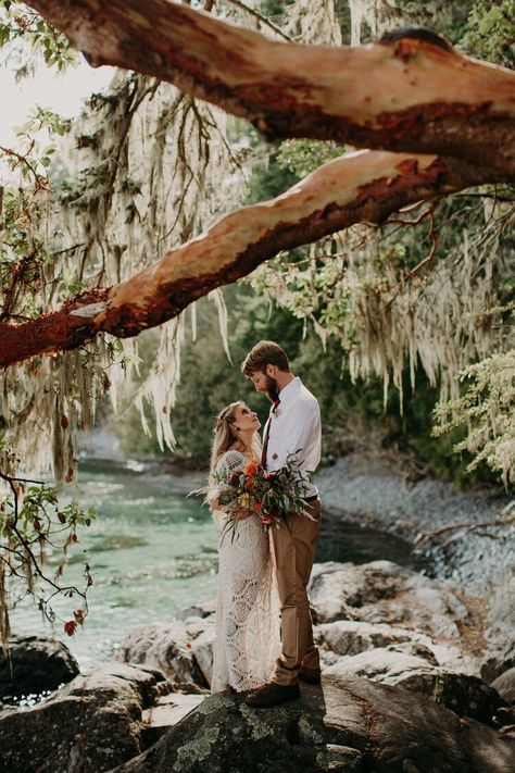 Best Places to Elope in British Columbia | Destination Wedding Ideas | Candice Marie Photography British Columbia Mountains, Perfect Pic, Best Places To Elope, Airbnb Wedding, Destination Wedding Ideas, Places To Elope, Vancouver Wedding Photographer, Analog Photography, London Photographer