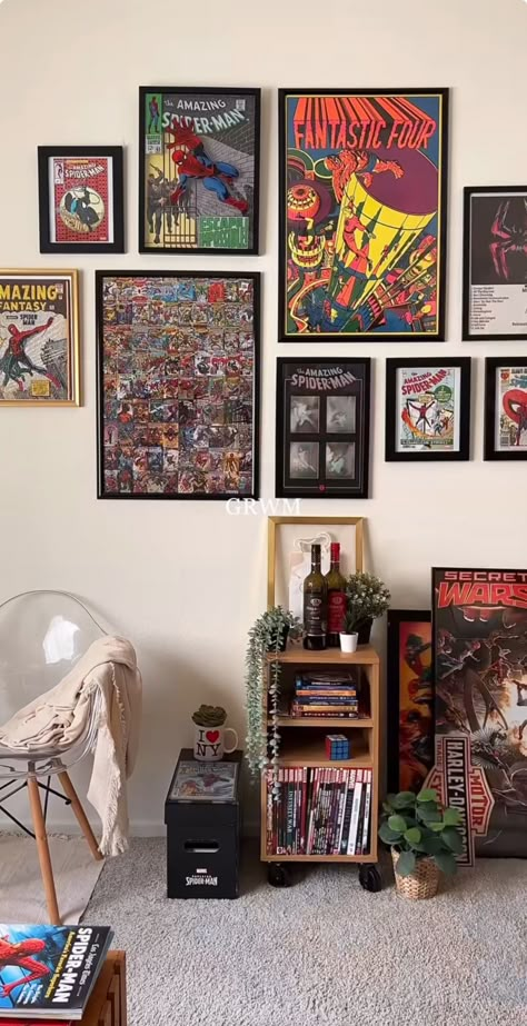 Poster Wall Layout, Spiderman Room Decor, Lego Room Decor, Video Game Room Decor, Comic Room, Spiderman Room, Marvel Room, Nerd Room, Mens Room