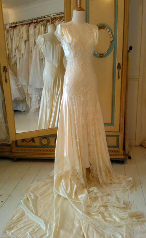 1930s Wedding Dresses, 1930s Wedding Dress, 1930s Wedding, 1930s Style, 파티 드레스, 1930s Fashion, Vintage Bride, Wedding Mood, Vintage Bridal