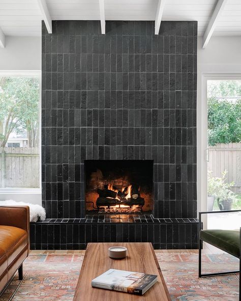 Shiplap Ceiling, Fireplace Tile Surround, Black Fireplace, Living Room Renovation, 70s Home, Living Room Photos, Cozy Living Spaces, Fireplace Remodel, Black Tiles