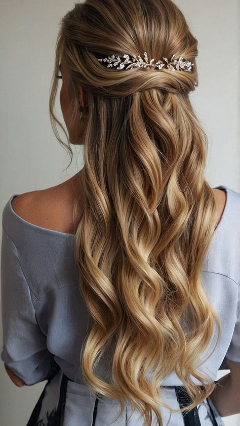 Half Down Prom Hairstyles, Half Up Half Down Prom, Down Prom Hairstyles, Prom Hair Medium, Half Up Wedding Hair, Girls Hairstyles Easy, Prom Hair Down, Stylish Hairstyles, Half Up Half Down Hairstyles