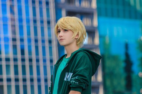 Cosplayer: karmin.cosplay Ninjago Cosplay, Ninjago Anime, Head Memes, Ninjago Jay, Lloyd Ninjago, Lego Ninjago Lloyd, Lloyd Garmadon, Arte Ninja, Ninjago Lego