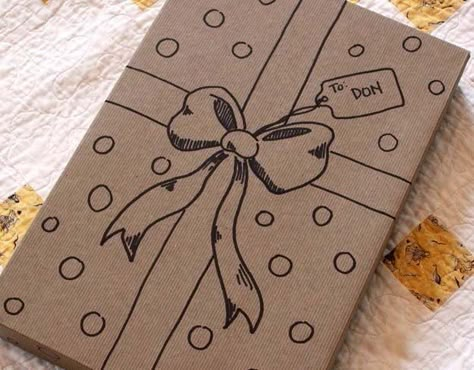 DIY Gift Wrapping Ideas - How To Wrap A Present - Tutorials, Cool Ideas and Instructions | Cute Gift Wrap Ideas for Christmas, Birthdays and Holidays | Tips for Bows and Creative Wrapping Papers |  Hand Drawn Gift Wrap Ribbon |  http://diyjoy.com/how-to-wrap-a-gift-wrapping-ideas Diy Sharpie Crafts, Sharpie Designs, Creative Wrapping, Sharpie Crafts, Gift Wrapping Techniques, Gift Wrap Ribbon, Clever Gift, Gift Wrap Ideas, Gifts Wrapping