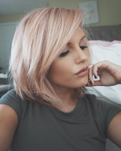 Pale Pink Hair, Smink Inspiration, Haircut And Color, Penteado Cabelo Curto, Hair Color And Cut, Rose Hair, Hair Envy, Gold Hair, Hair Today