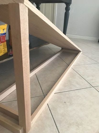 Doghouse Ideas, Diy Dog Ramp, Dog Ramp Diy, Leftover Carpet, Dog Ramp For Bed, How To Make Headboard, Pet Ramp, Pet Stairs, Cat Towers