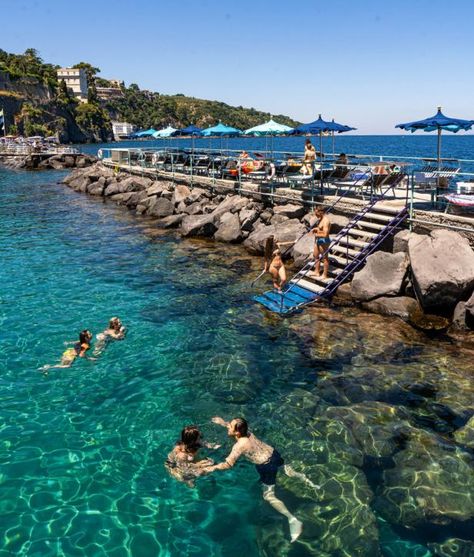 Location of the Marameo Beach Sorrento – How to reach us Vacation Board, Sorrento Beach, Italy Road, Italy Destinations, Italian Living, Moving To Italy, Sound Track, Sorrento Italy, Central Square