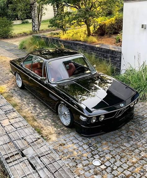 BMW E9 3.0 CS Bmw E24, Bmw E9, Bmw Vintage, Rolls Royce Motor Cars, Bmw E30 M3, Bmw Classic Cars, Bmw Alpina, Bmw Classic, Bmw 2002