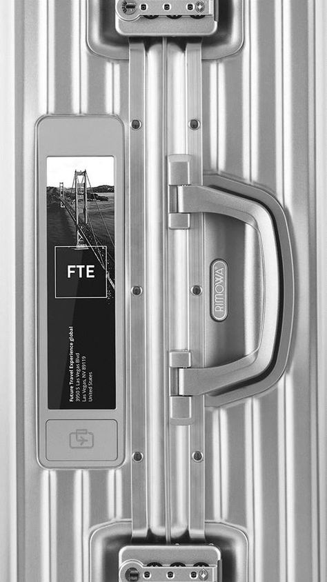 Our classic case. Now available as a fully-integrated digital suitcase with customizable display. http://rimowa-electronictag.com/ Dynamic Shots, Luggage Design, Suitcase Design, Rimowa Luggage, Stylish Luggage, Bags Ideas, Gentlemans Club, Baggage Claim, Garage Cafe