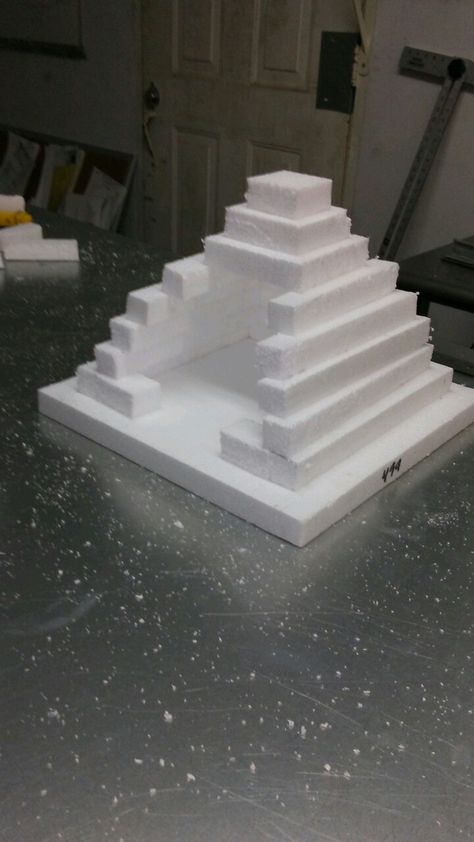 Pyramid Diorama, Styrofoam Pyramid Project, Model Pyramid School Projects, Egyptian Diorama, Egyptian Pyramid Project, Ancient Egypt Crafts Projects, Pyramid Project Ideas, Pyramid School Project, Ancient Egypt Crafts