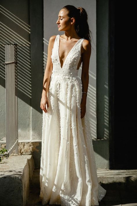 Unique Fit And Flare Wedding Dress, Applique Flower Wedding Dress, V Neck Thick Strap Wedding Dress, Simple Whimsical Wedding Dress, Anthropology Wedding Dress, Comfortable Wedding Dresses, Comfy Wedding Dress, Plunge Neckline Wedding Dress, Textured Wedding Dress