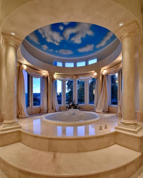 Aesthetic Mansion Bathroom, Comfy House Aesthetic, Huge Bathtub, Decoration Things, Comfy House, Royal Bathroom, House Aesthetic, Dream House Rooms, Bathroom Design Luxury