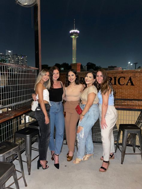 Amazing bar in downtown San Antonio, Texas. Definetly order chamoy shots and cucumber martinis! San Antonio Texas Outfits, Weekend In San Antonio, Texas Outfits, Hotel Emma, Traveling Ideas, Downtown San Antonio, Fiesta Outfit, Best Friend Photoshoot, Vacation Outfit