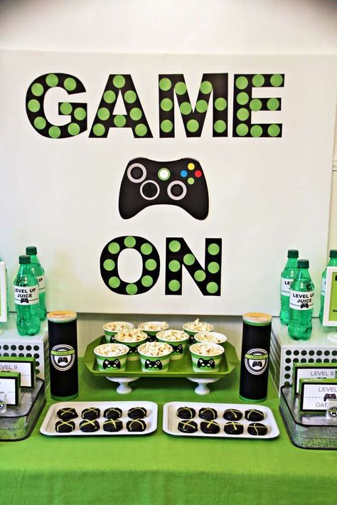 Gamer Birthday Party Ideas, Gamers Party Ideas, Xbox Birthday Party, Xbox Party, Gamer Birthday Party, Video Games Birthday Party, Gamer Birthday, Video Games Birthday, Video Game Party