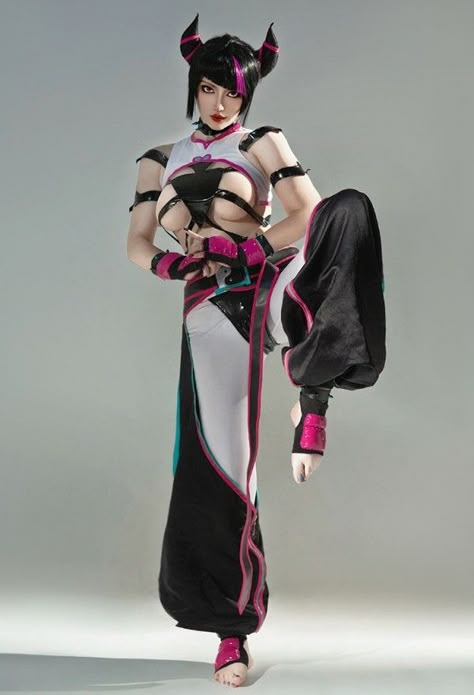 Juri Cosplay, Juri Street Fighter, Juri Han, Street Fighter Characters, Modele Fitness, Vest And Pants, Street Fighter Art, Women Costume, Women Cosplay