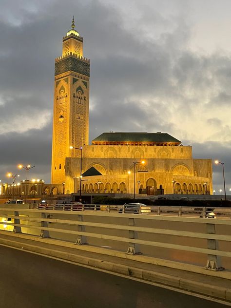 Mosque Hassan ll 📍Casablanca Leaning Tower, Casablanca, Leaning Tower Of Pisa, Ferry Building, Pisa, Ferry Building San Francisco, Big Ben, Morocco, Tower