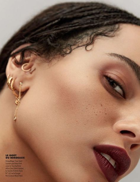 Zoe Kravitz Tattoos, Zoe Kravitz Braids, Zoe Kravitz Style, Zoe Isabella Kravitz, Ysl Makeup, Zoë Kravitz, Beauty Crush, Ysl Beauty, Zoe Kravitz