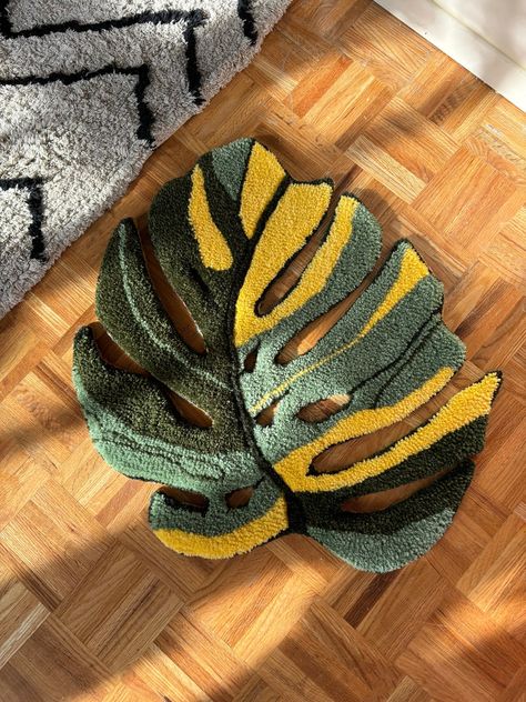 Tufted Monstera Leaf Rug, Handmade Yellow Green Variegation, Home Decor Accent - Etsy Dinosaur Rug, Leaf Rug, Tufting Ideas, Tufted Rugs, Rug Art, Monstera Leaf, Tufted Rug, Rug Handmade, Rug Making