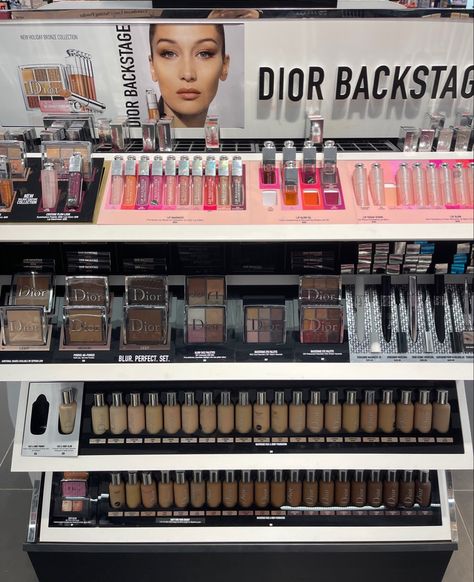 Bella Hadid, Gigi Hadid, Fashion, dior, Dior, makeup, Dior makeup, model, fashion Inspo, Sephora, dior makeup Huge Makeup Collection, Gigi Hadid Fashion, Lalala Girl, Dior Backstage Foundation, Makeup Room Design, Famous Aesthetic, Dior Palette Backstage, Old Dior Makeup Packaging, Sephora Dior