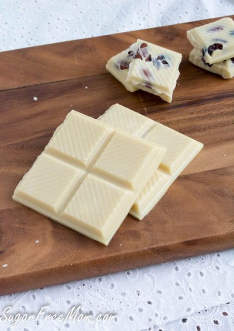 Sugar-Free White Chocolate Bars White Chocolate Bars, Lchf Snacks, Sugar Free White Chocolate, Low Carb Candy, Sugar Recipes, Keto Candy, White Chocolate Bar, Sugar Free Candy, Thm Desserts