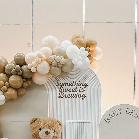 Signature Decor | GTA Luxury Balloon Styling on Instagram: "Something sweet is brewing ✨ Contact us to create a beautiful backdrop for your next event! @signaturedecorgta #gtaballoons #balloondecoration #babyshowerideas #balloongarland #balloonbackdrop #mississaugaballoons #eventdecorations #balloonarch #chiarawall #teddybearbabyshower" Baby Brewing Shower Ideas, Baby Is Brewing Gender Reveal, A Baby Is Brewing Baby Shower Ideas, Baby Is Brewing Shower Ideas, Something Sweet Is Brewing, Balloon Styling, Coffee Baby Shower, Baby Boy Sprinkle, Gender Reveal Baby Shower Themes