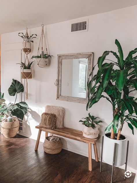 Spa Room Decor Bohemian, Boho Reiki Room, Plant Esthetics House, Lash Room Boho, Boho Lash Room Decor, Plant Esthetics Room, Boho Exercise Room, Boho Waiting Room, Minimalist Esthetics