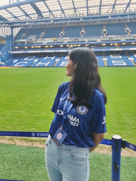 Stamford Stadium, CFC Female Football Aesthetic, Chelsea Stadium, Stadium Pics, London Photo Ideas, Football Aesthetic, Football Couples, Female Football, Girls Football, Everything I Wanted