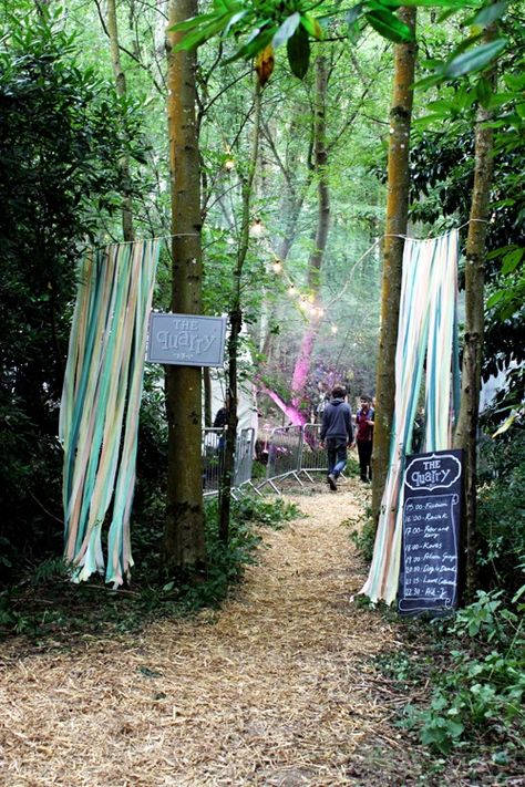 Streamer Party Decorations, Forest Festival, Forest Party, Paper Streamers, Festival Bride, Wedding Entrance, Midsummer Nights Dream, Yard Design, Woodland Wedding