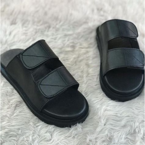 Leather Slippers For Men Flip Flops, Men Palms And Sandals, Male Sandals Design, Male Palm Slippers Design, Female Slippers And Sandals, Handmade Palm Slippers For Men, Palm Slippers For Guys, Palm Shoes For Men, Leather Palm Slippers For Men