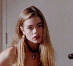 Fem Fatale, 90s Beauty, Blonde Gif, Chica Cool, Denise Richards, Gibson Girl, Aesthetic Wall, Blonde Girl, Country Girls