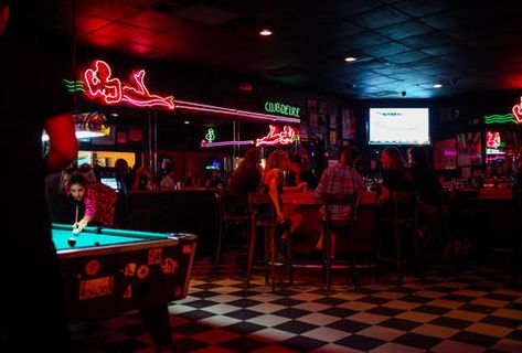 American Dinner Restaurant, Resturant Decor, American Dinner, Dinner Restaurant, Dive Bars, Scent Bars, American Bars, Country Summer, Bar Scene