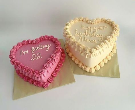 Heart Shaped 21st Birthday Cake, Heart Shaped Birthday Cake Aesthetic, Pink Heart Shaped Cakes Birthday, Aesthetic Dessert Recipes, 22 Cake Birthday, Heart Birthday Cake Aesthetic, Libra Baby Cake, Heart Cake Designs Birthday, Libra Cake Ideas