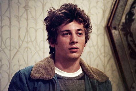 Head over heels in love with this man. Shameless Season 1, Shameless Season, Lip Gallagher, Ian And Mickey, White Lips, Allen White, Jeremy Allen White, White Hot, Season 1