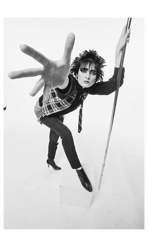 Punk Poses, Perspective Poses, Siouxsie Sioux, Siouxsie And The Banshees, Jeff Buckley, Anatomy Poses, Human Poses Reference, Cool Poses, Human Poses