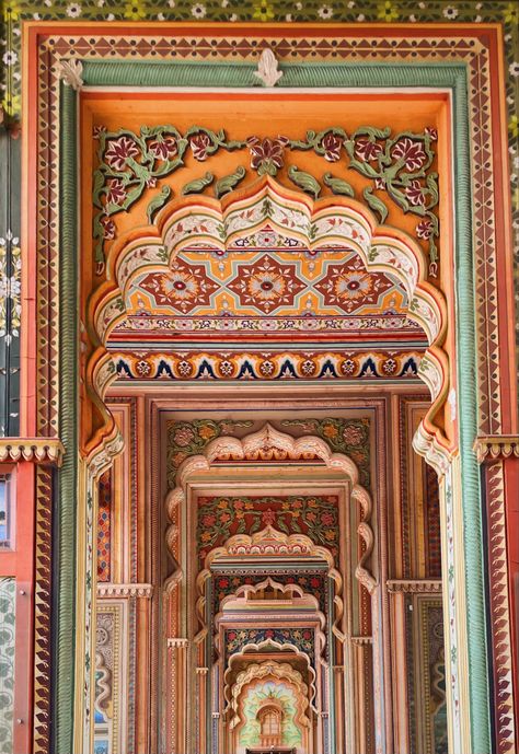 Jaipur Colour Palette, Aethstetic Patterns, Gujarat Architecture, Jaipur Architecture, Jaipur Aesthetic, Rajasthani Architecture, Insta Aesthetics, Cafe Artwork, Class Board