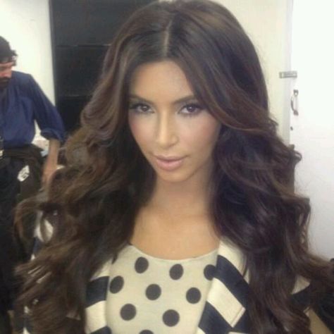 I love those big curls #Kim K Find more like this at http://www.myweddingconcierge.com.au #weddings #hair Carmel Highlights, Kim Kardashian Hair, Wedding Hairstyles And Makeup, Kardashian Hair, Big Curls, Hair Envy, Wedding Hair And Makeup, Big Hair, Hair Dos